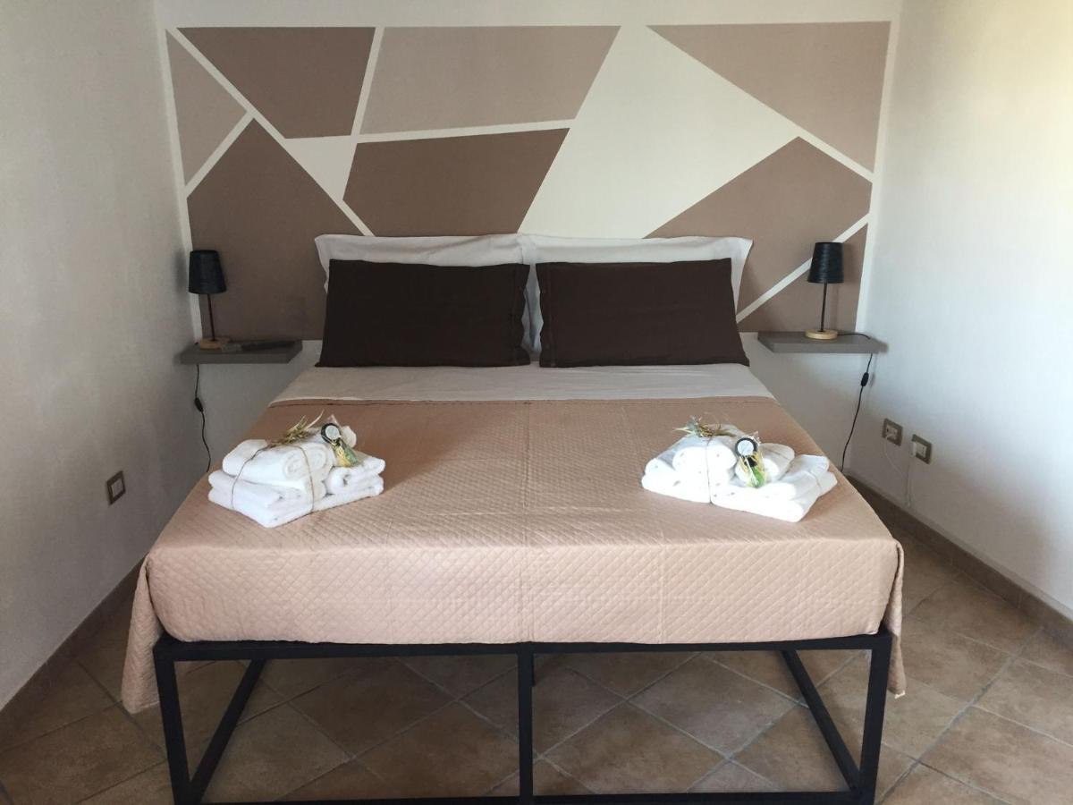 The Loft Bed & Breakfast เรจโจ ดี คาลาเบีย ภายนอก รูปภาพ